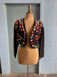 Amazing 90's-Y2K Black cropped bolero jacket with floral appliques