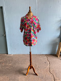80-90's White button down short sleeve shirt in a all over tropical floral print