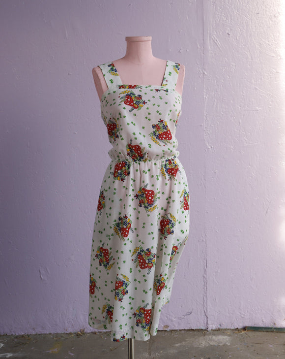 1970's Sleeveless dress with a mushroom & clover print
