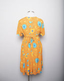 1990's Orange button-down short sleeve plus size dress with yellow & turquoise daisy print