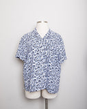 1990's Denim short sleeve plus size button down shirt in a Navy Blue and White sunflower print