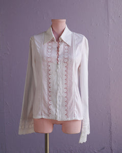 1990's White zip front top w/bell embroidered sleeves